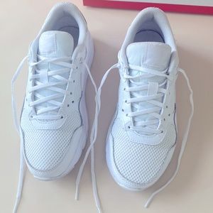 Women’s Nike Air Max SC White Size 7